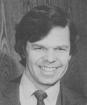 Bürgermeister Fritz Atzl legte den Grundstein für die Hauptschule II Wörgl